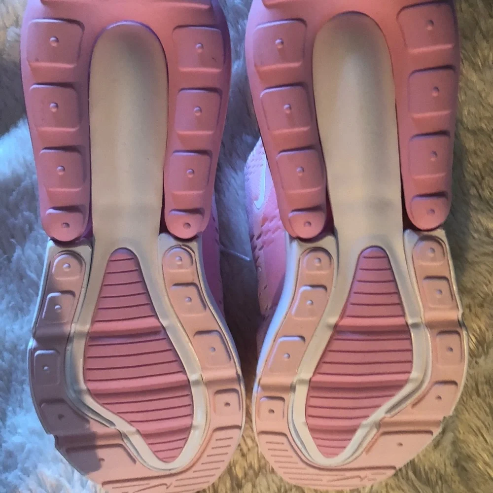 BNIB Pink Nike Air Max 270 GS Sneakers 💕 SOLD OUT EVERYWHERE - Picture 7 of 9